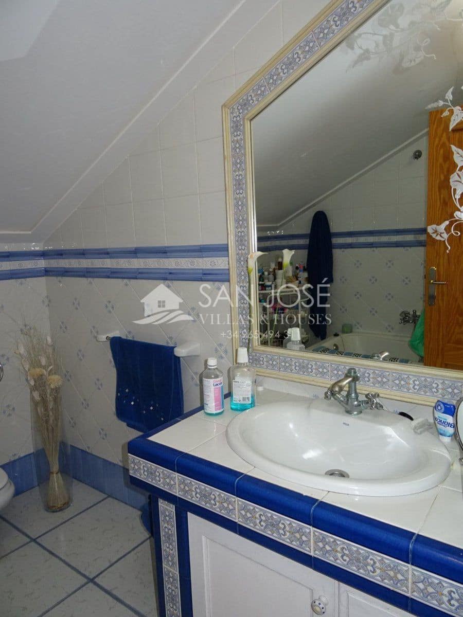 3 bedroom Villa for sale in La Romana with pool - € 525,000 (Ref: 3838398)