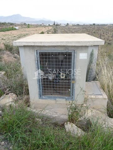 Mark till salu i Novelda - 85 000 € (Ref: 4022154)