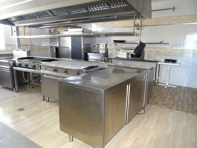 Commercial for sale in Aspe - € 400,000 (Ref: 4310975)