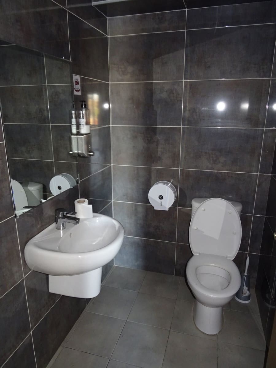 Commercial for sale in Aspe - € 400,000 (Ref: 4310975)