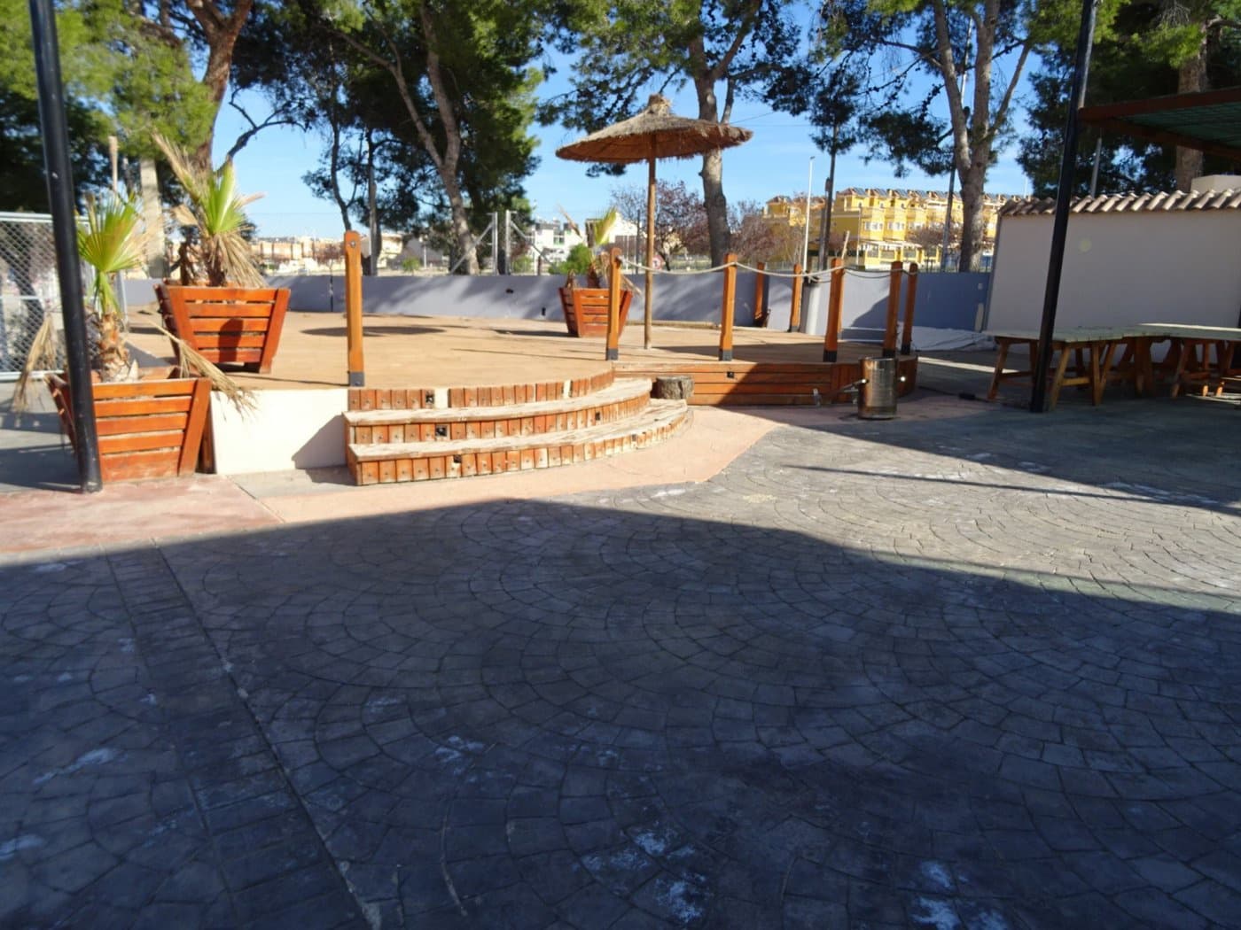 Commercial for sale in Aspe - € 400,000 (Ref: 4310975)