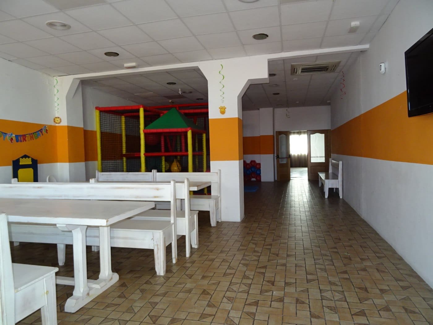 Commercial for sale in Aspe - € 400,000 (Ref: 4310975)