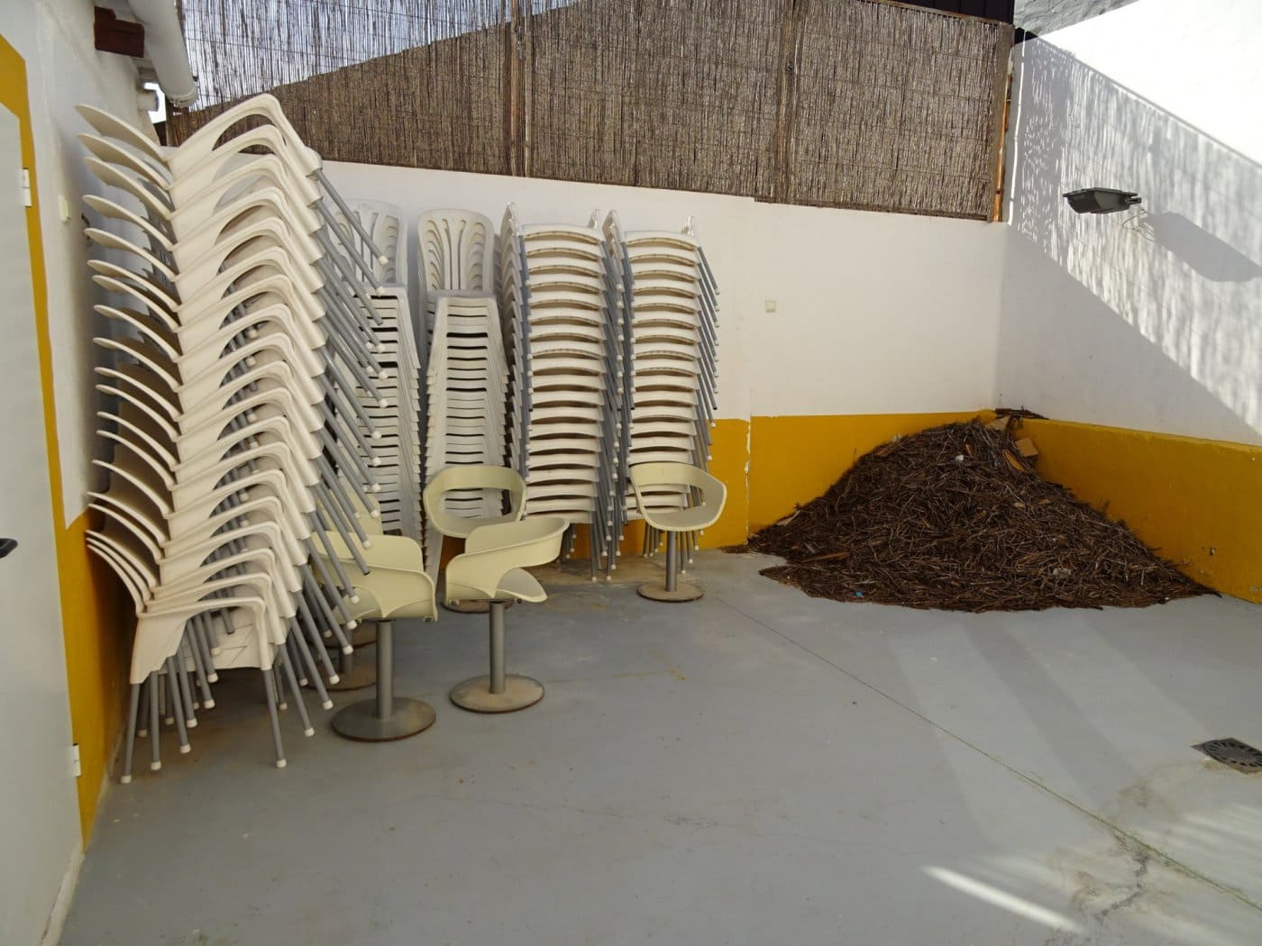 Commercial for sale in Aspe - € 400,000 (Ref: 4310975)