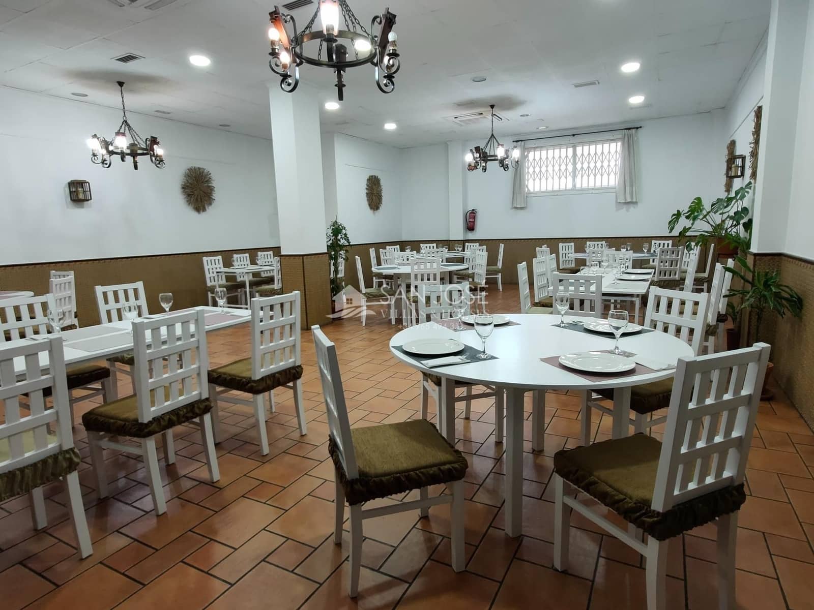 Commercial for sale in Aspe - € 187,260 (Ref: 4429370)