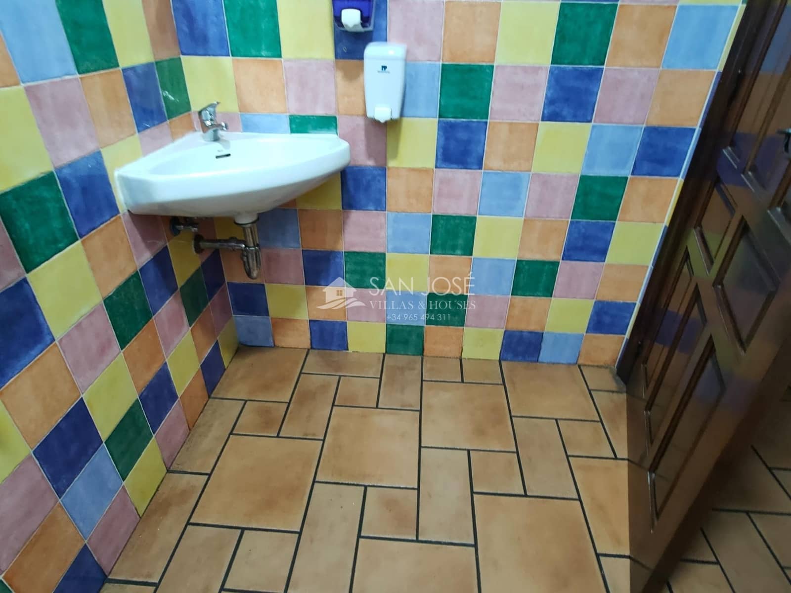 Commercial for sale in Aspe - € 187,260 (Ref: 4429370)