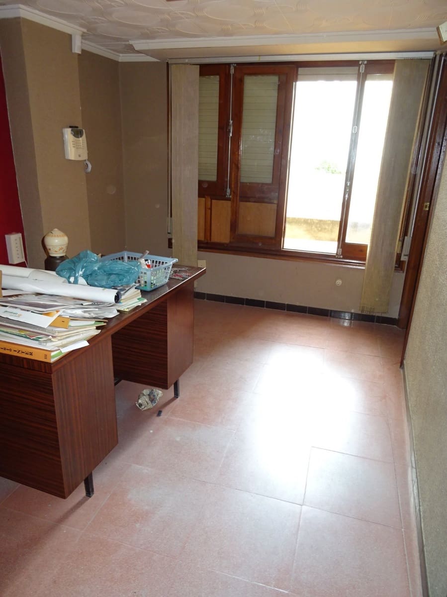 8 bedroom Apartment for sale in Hondon de las Nieves - € 208,470 (Ref: 4510095)