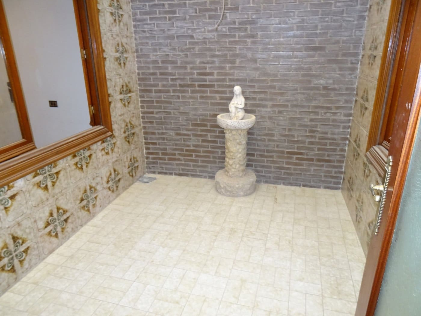 8 bedroom Apartment for sale in Hondon de las Nieves - € 208,470 (Ref: 4510095)