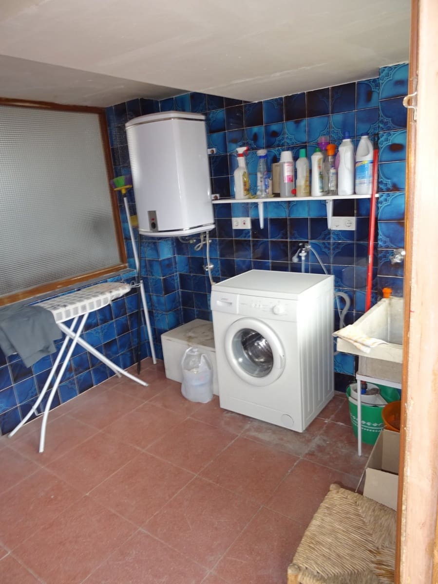 8 bedroom Apartment for sale in Hondon de las Nieves - € 208,470 (Ref: 4510095)