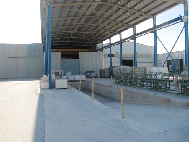 Business for sale in La Romana - € 1,000,000 (Ref: 4802419)