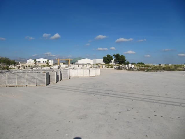 Business for sale in La Romana - € 1,000,000 (Ref: 4802419)