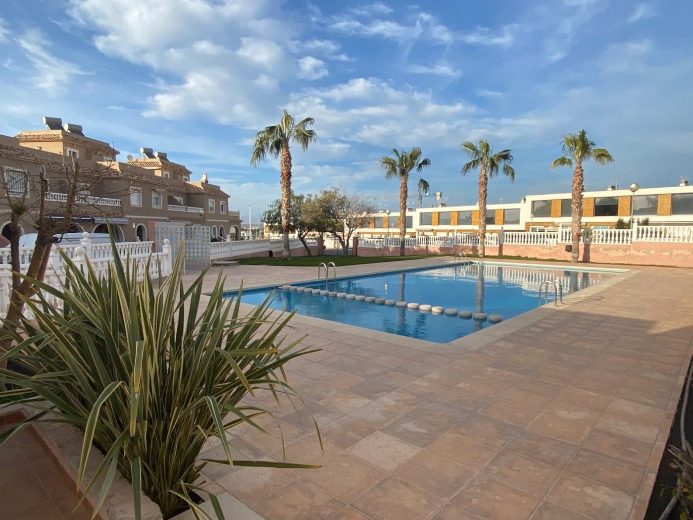 3 Zimmer Bungalow zu verkaufen in Gran Alacant mit Pool - 270.000 € (Ref: 5181997)