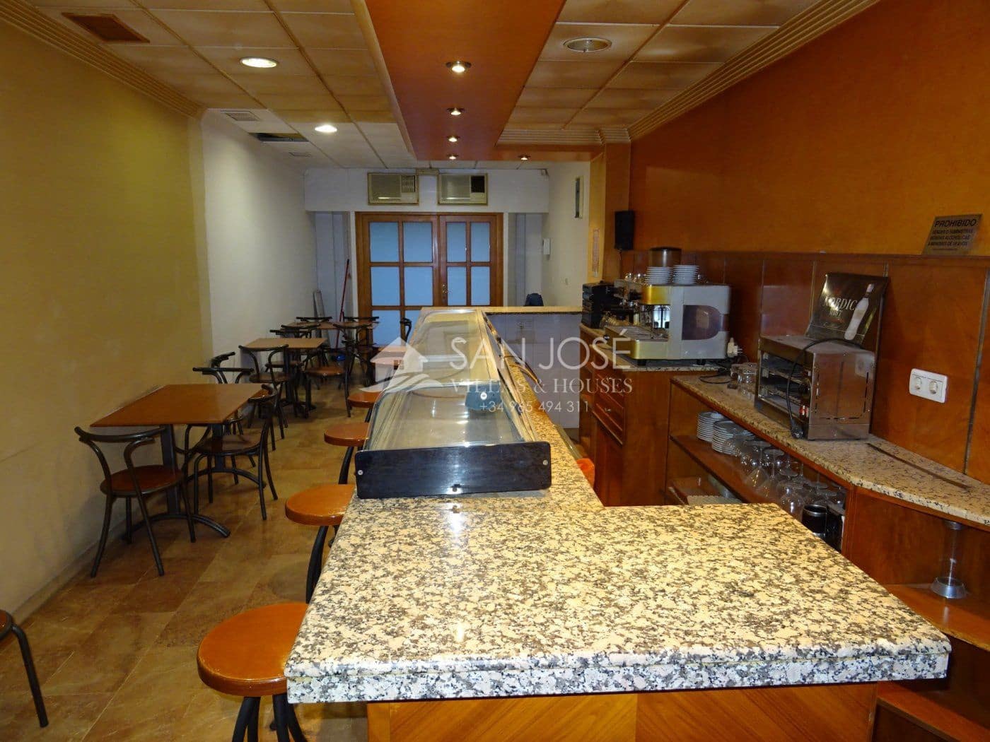 Entreprise à louer à Aspe - 400 € (Ref: 5211445)