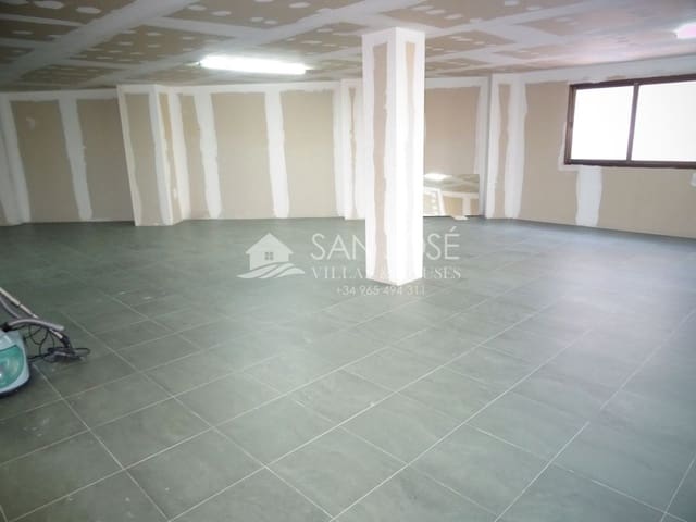 Kommersiell til salgs i Aspe - € 700 000 (Ref: 5336893)