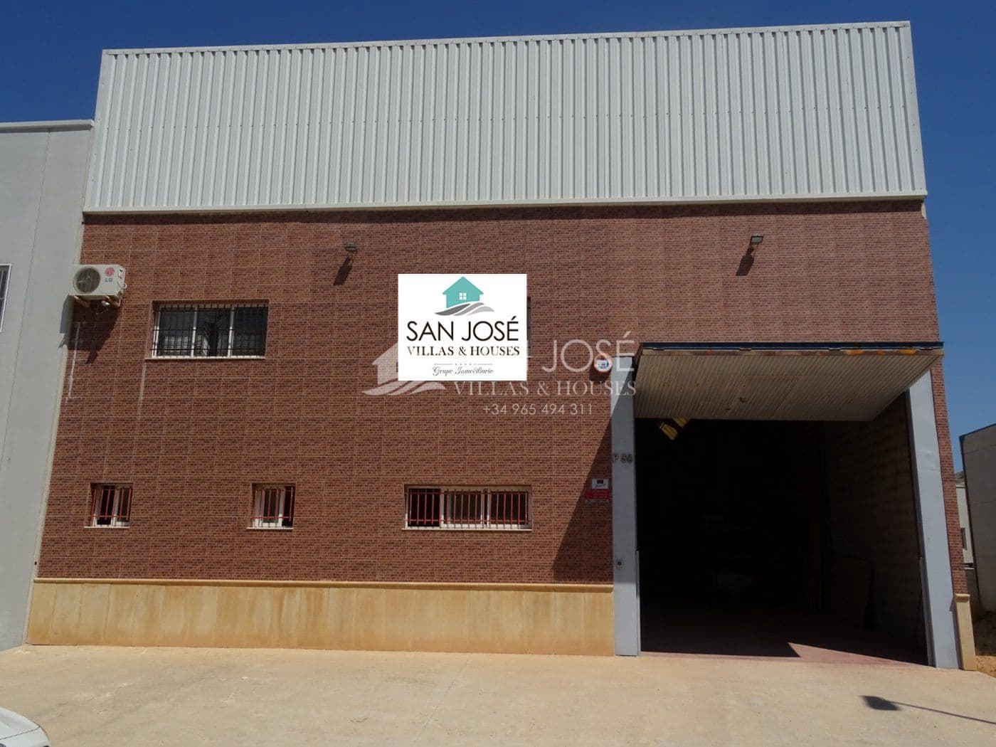 Business for sale in Hondon de las Nieves - € 218,470 (Ref: 6194861)