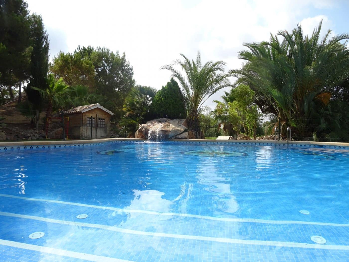 5 bedroom Villa for sale in Agost with pool garage - € 424,200 (Ref: 6195400)