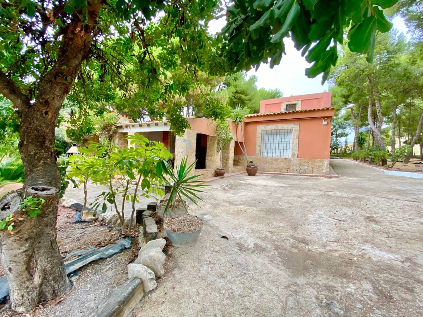 5 bedroom Villa for sale in Agost with pool garage - € 424,200 (Ref: 6195400)