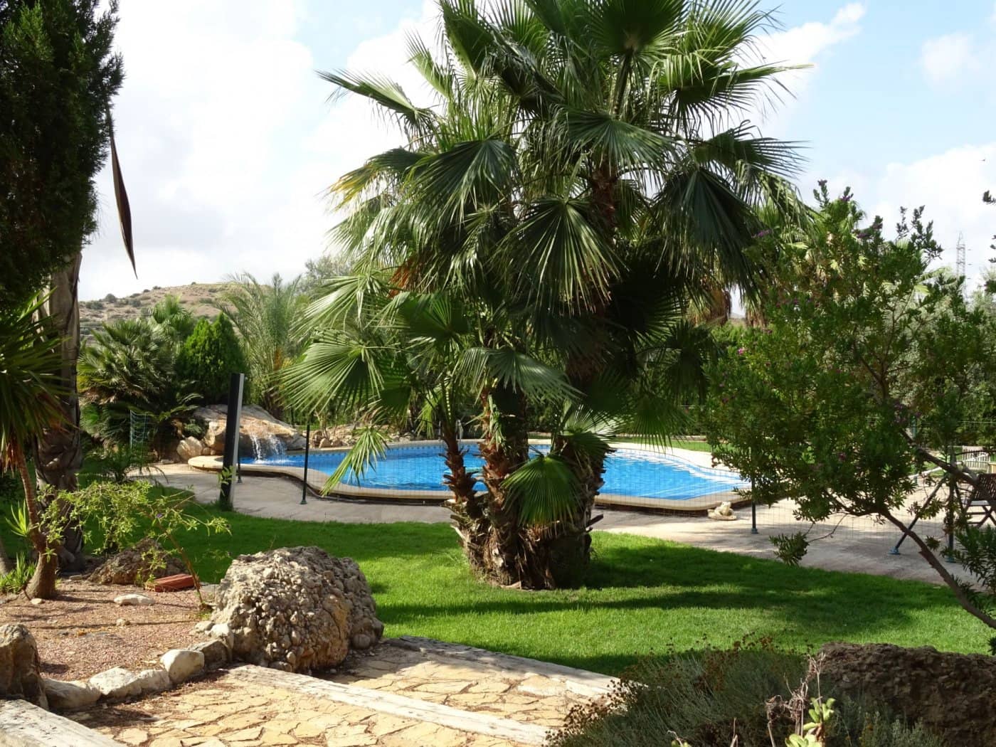 5 bedroom Villa for sale in Agost with pool garage - € 424,200 (Ref: 6195400)