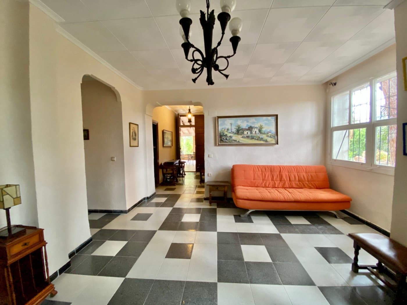 5 bedroom Villa for sale in Agost with pool garage - € 424,200 (Ref: 6195400)