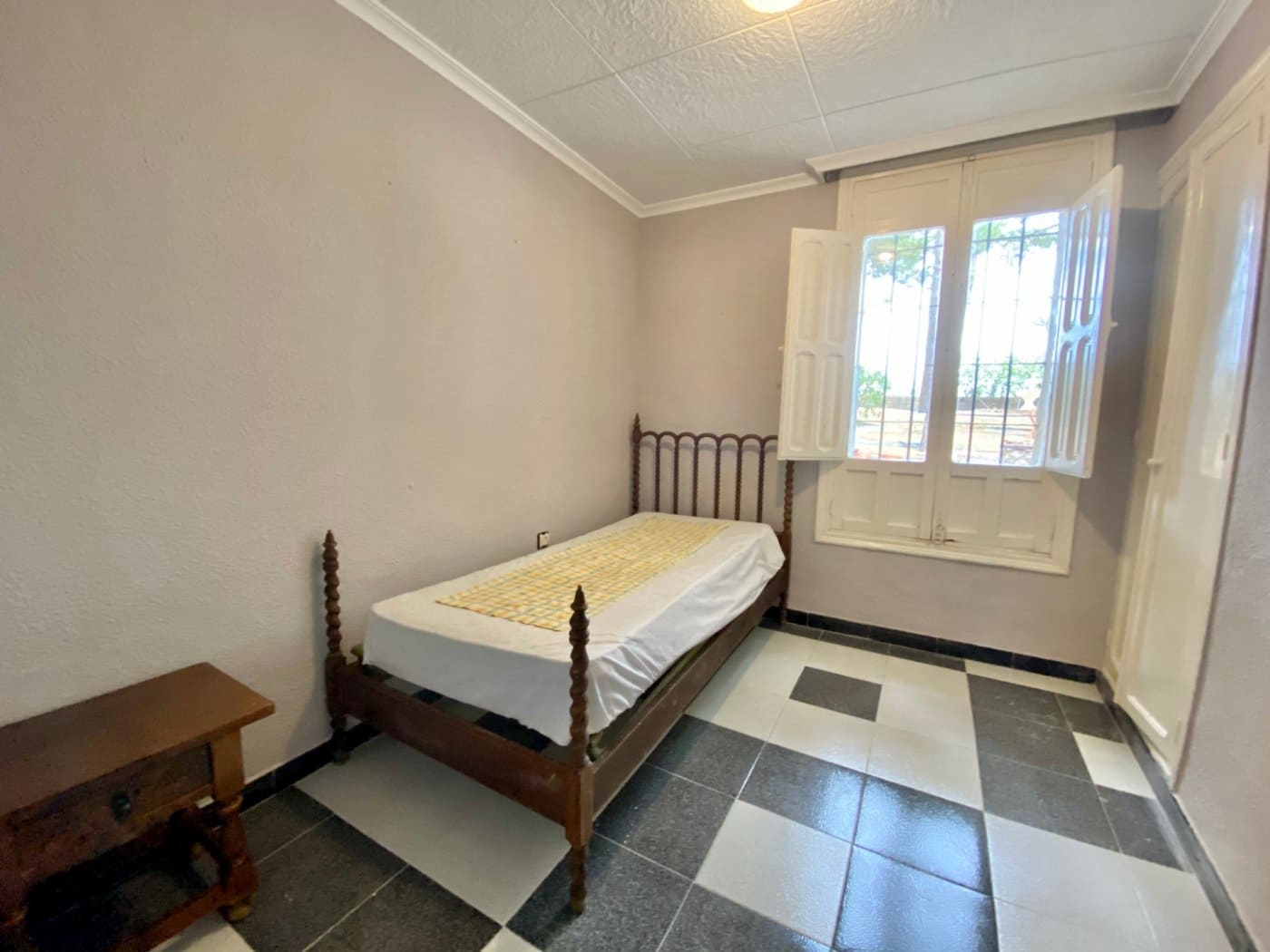 5 bedroom Villa for sale in Agost with pool garage - € 424,200 (Ref: 6195400)