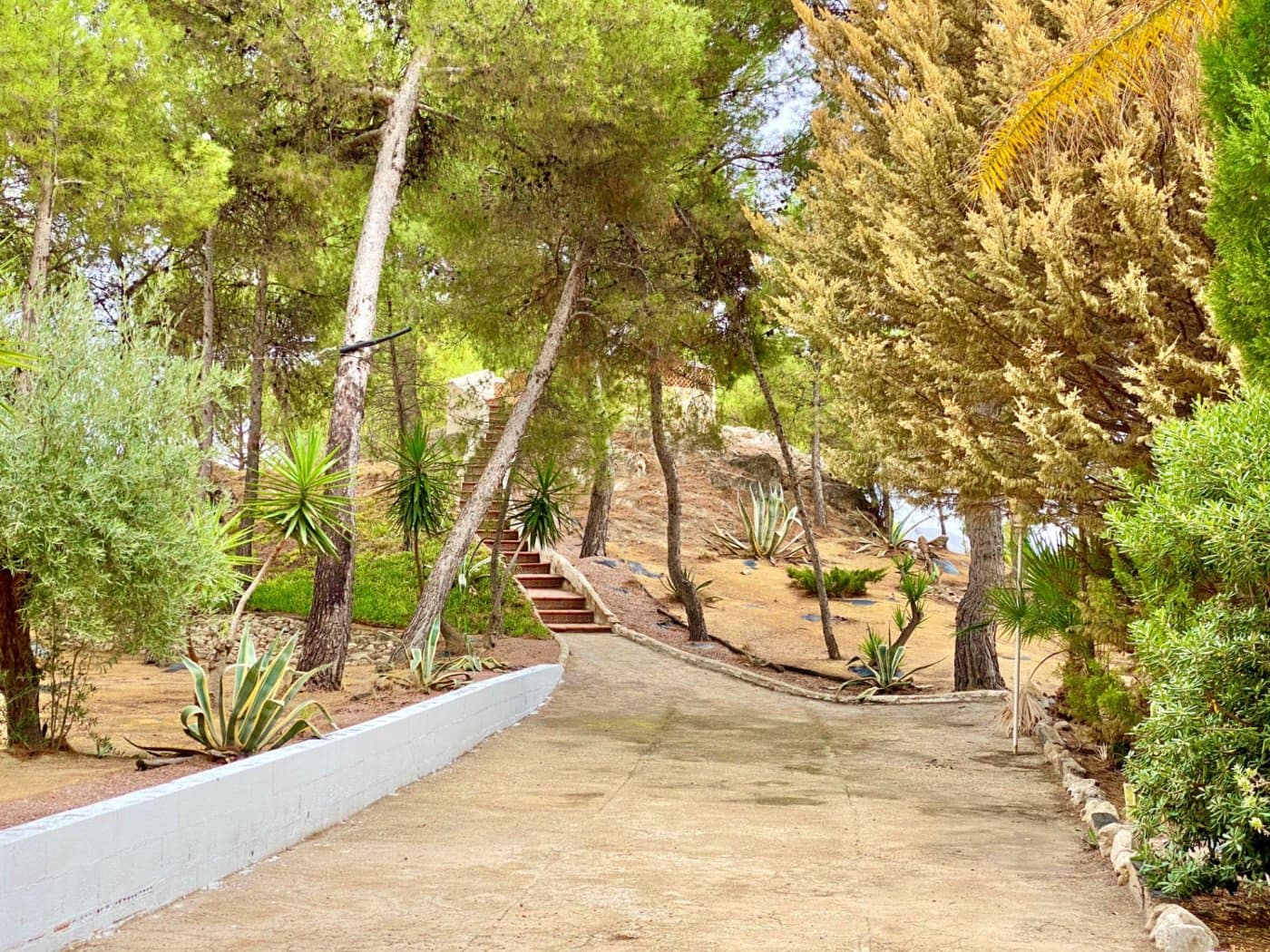 5 bedroom Villa for sale in Agost with pool garage - € 424,200 (Ref: 6195400)