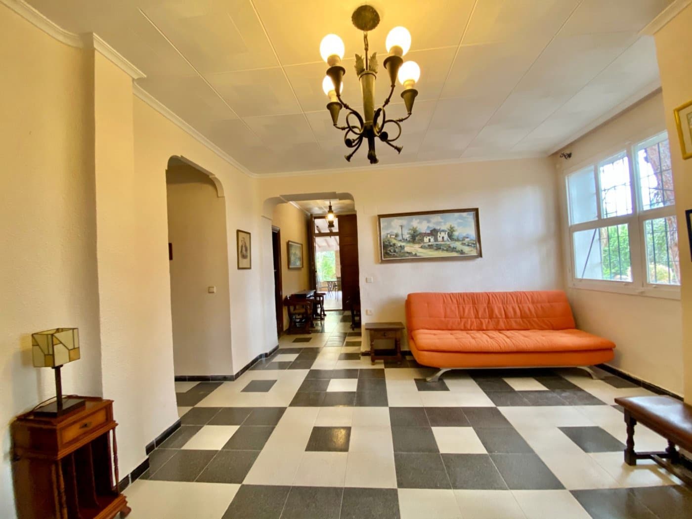 5 bedroom Villa for sale in Agost with pool garage - € 424,200 (Ref: 6195400)