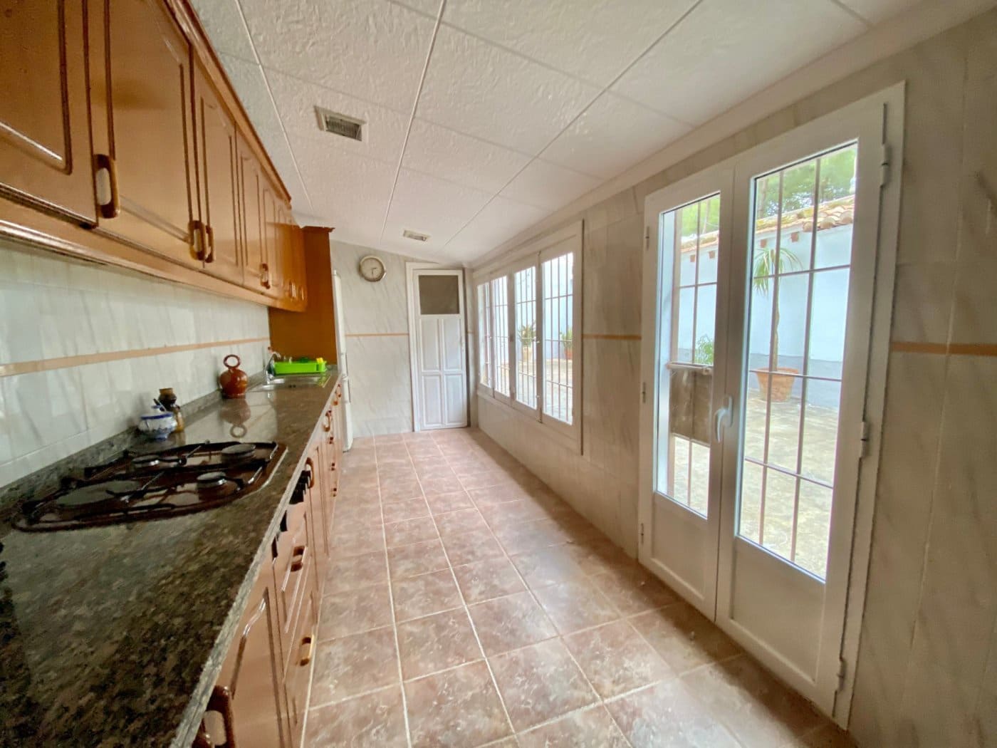 5 bedroom Villa for sale in Agost with pool garage - € 424,200 (Ref: 6195400)