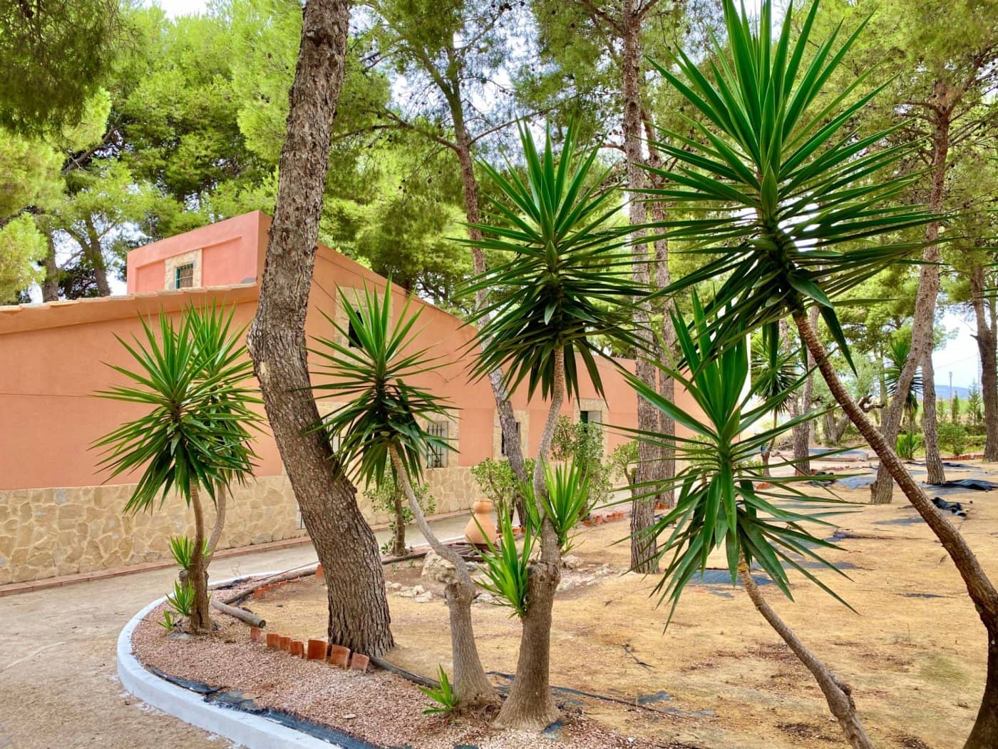 5 bedroom Villa for sale in Agost with pool garage - € 424,200 (Ref: 6195400)