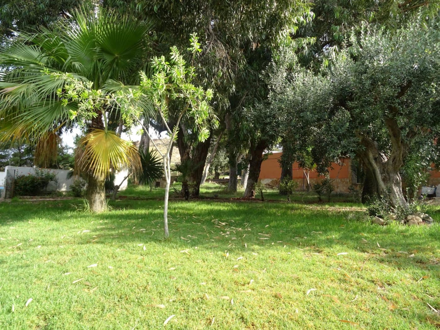 5 bedroom Villa for sale in Agost with pool garage - € 424,200 (Ref: 6195400)