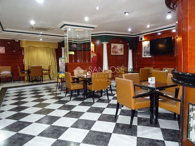 Entreprise à vendre à Aspe - 800 000 € (Ref: 6195407)