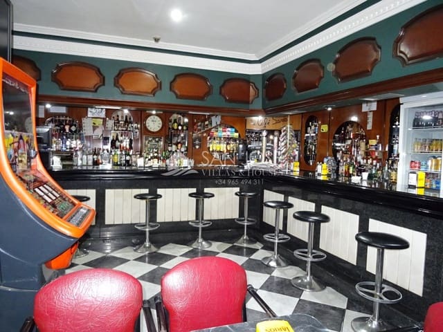 Entreprise à vendre à Aspe - 800 000 € (Ref: 6195407)