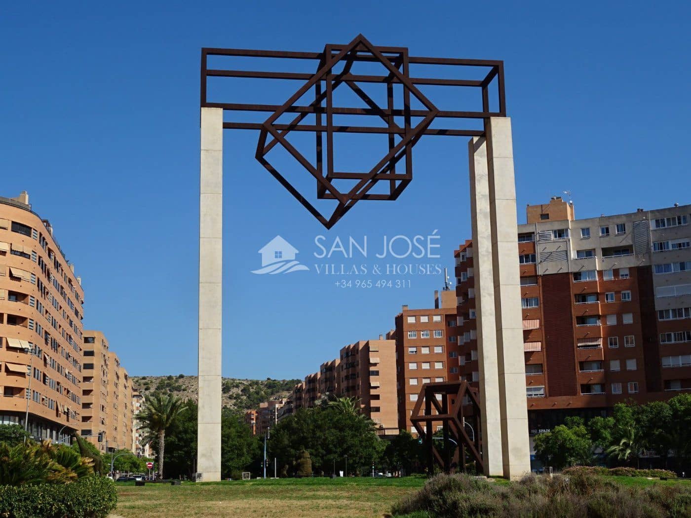 Kommersiell till salu i Alicante stad - 157 500 € (Ref: 6195527)