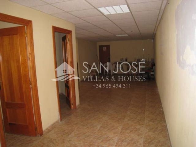 Entreprise à vendre à Aspe - 300 000 € (Ref: 6195652)