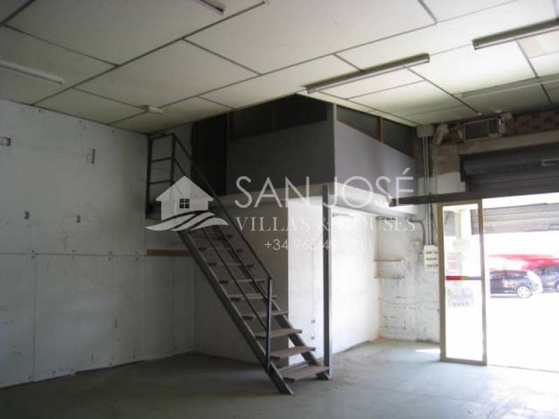 Azienda in vendita in Aspe - 300.000 € (Rif: 6195652)