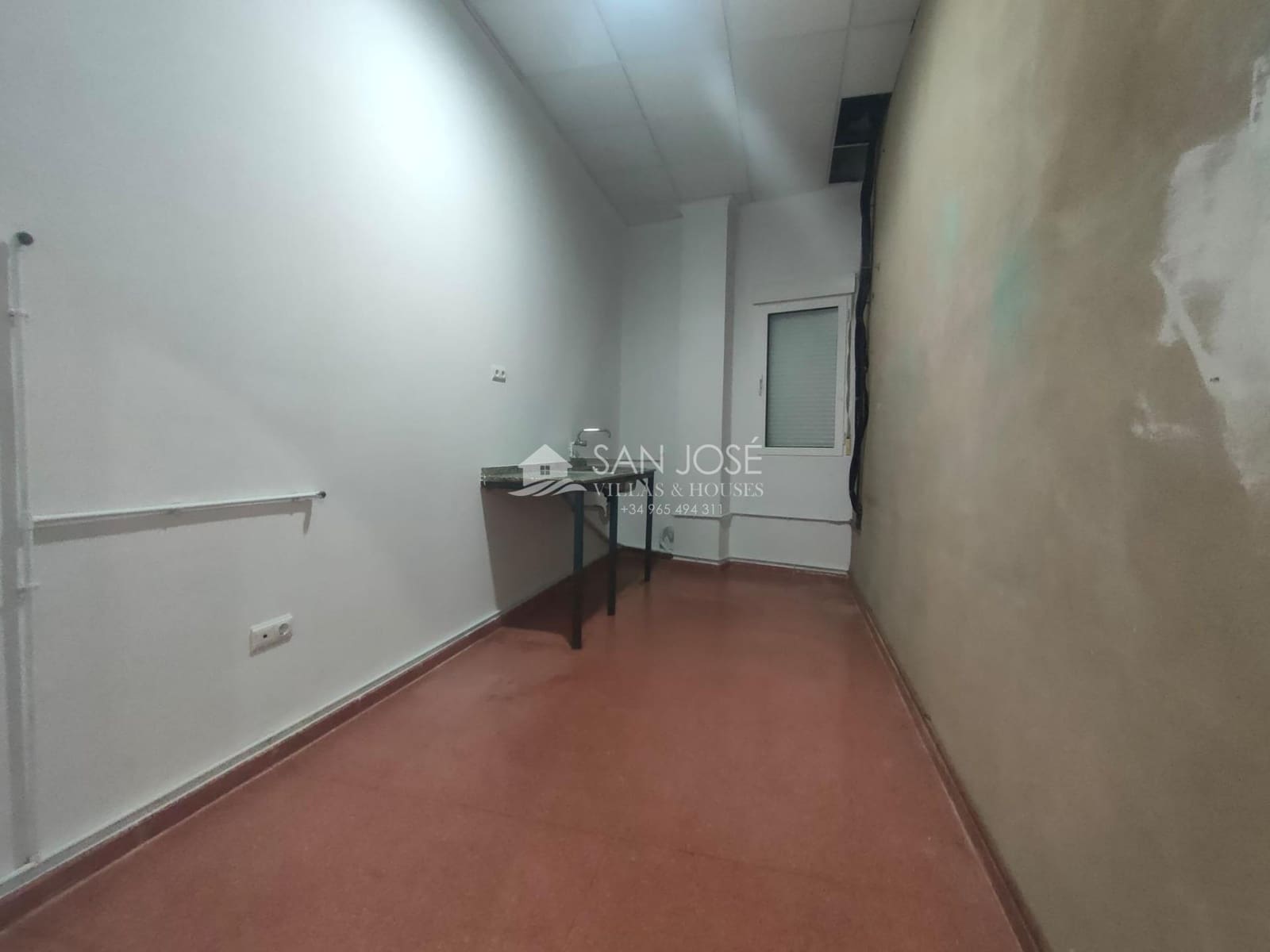 Commercial for sale in Aspe - € 126,000 (Ref: 6196116)