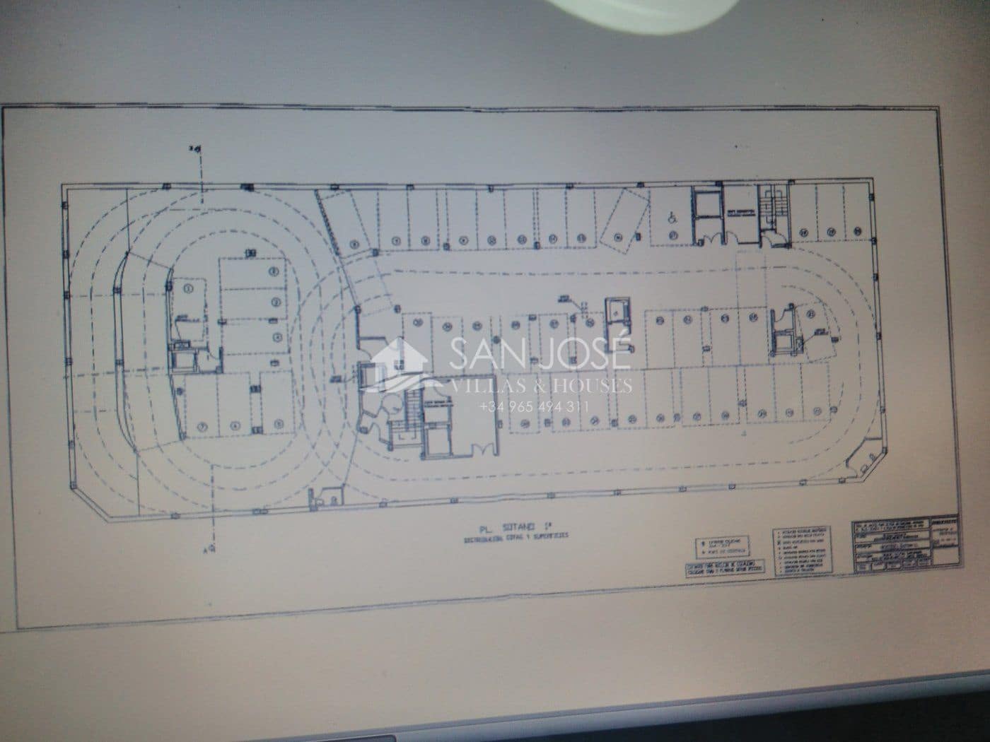 Komercyjne na sprzedaż w Elche / Elx - 850 000 € (Ref: 6196229)