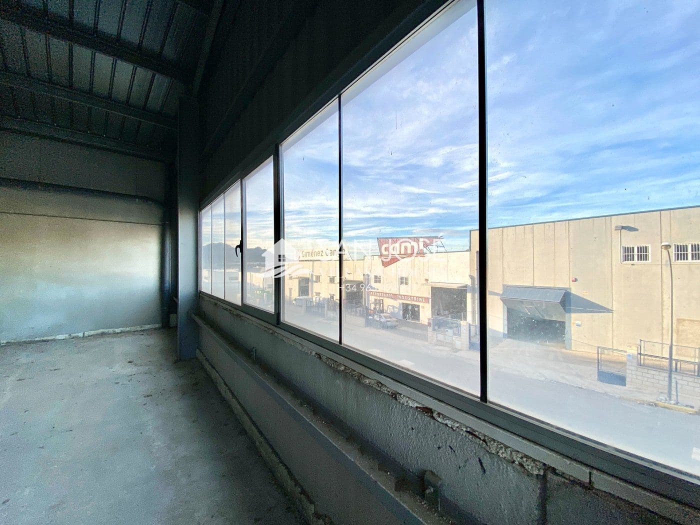 Virksomhed til salg i Sax - € 750.000 (Ref: 6196230)