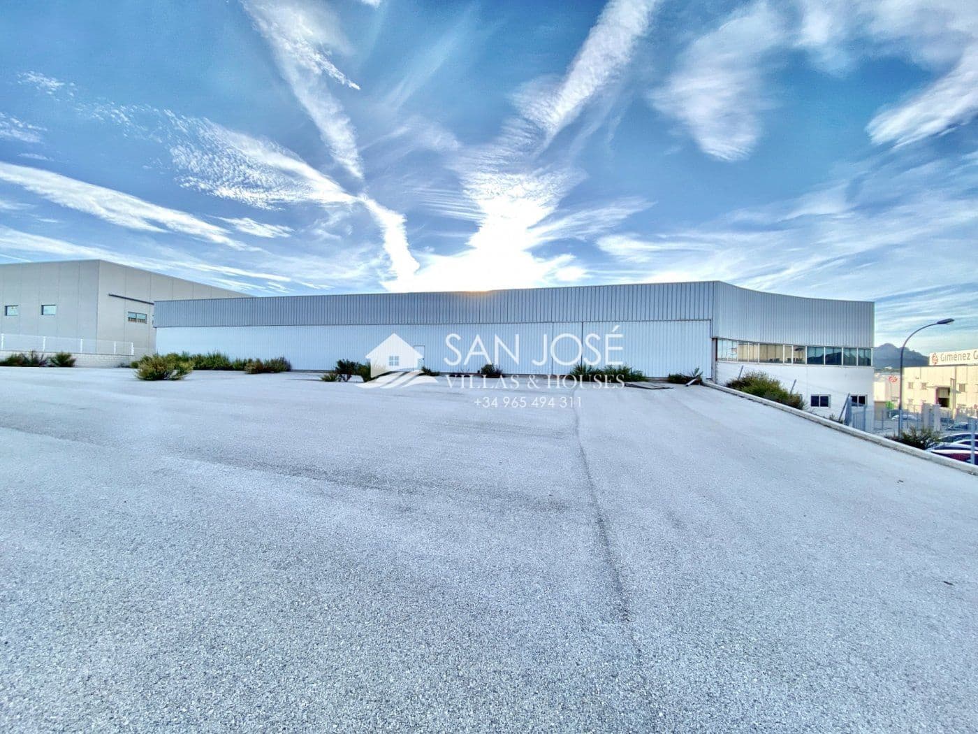 Virksomhed til salg i Sax - € 750.000 (Ref: 6196230)