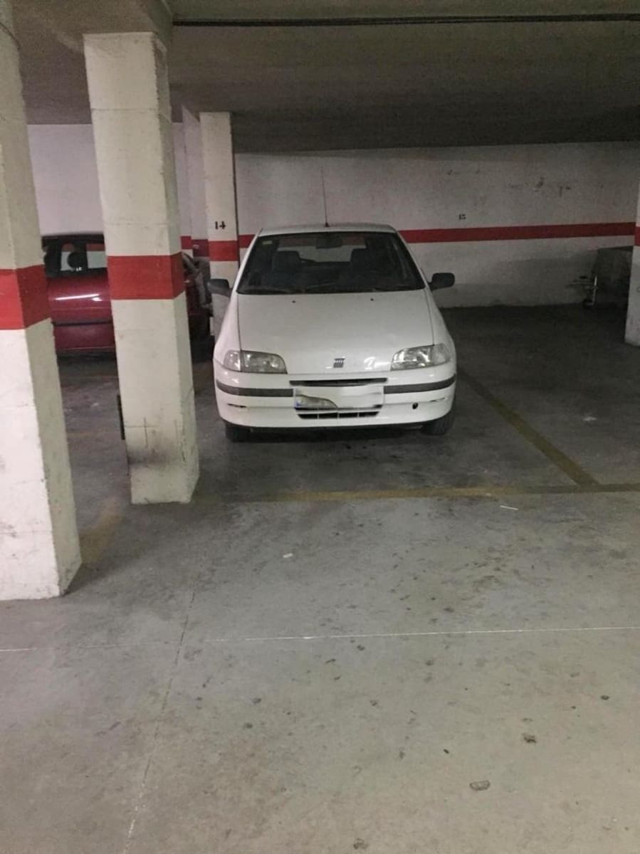 Garage in vendita in Aspe - 6.000 € (Rif: 6196264)