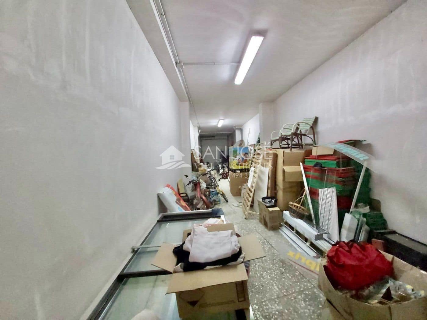 Commerciale in vendita in Hondon de las Nieves - 205.260 € (Rif: 6196404)