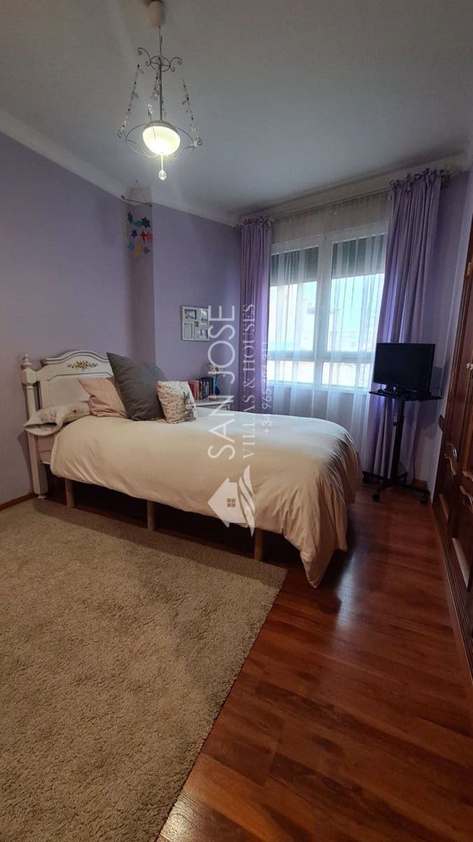 4 soveværelse Villa til salg i Elda med garage - € 235.000 (Ref: 6196646)