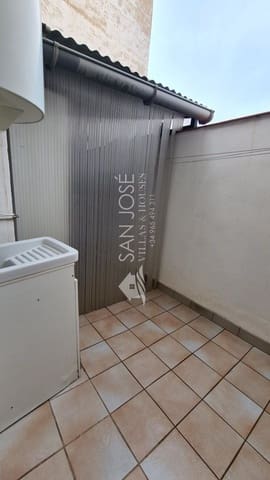 4 makuuhuone Huvila myytävänä paikassa Elda mukana 
autotalli - 235 000 € (Ref: 6196646)