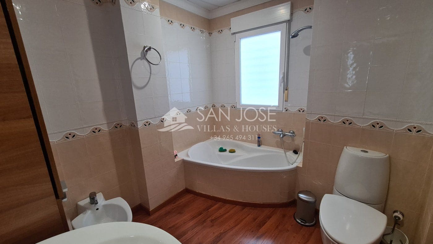 4 soveværelse Villa til salg i Elda med garage - € 235.000 (Ref: 6196646)