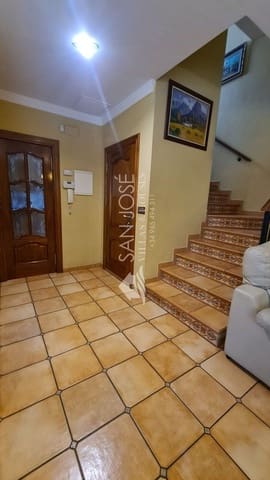 4 makuuhuone Huvila myytävänä paikassa Elda mukana 
autotalli - 235 000 € (Ref: 6196646)