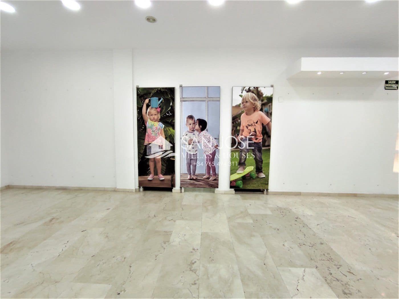 Comercial para venda em Novelda - 178 000 € (Ref: 6196668)