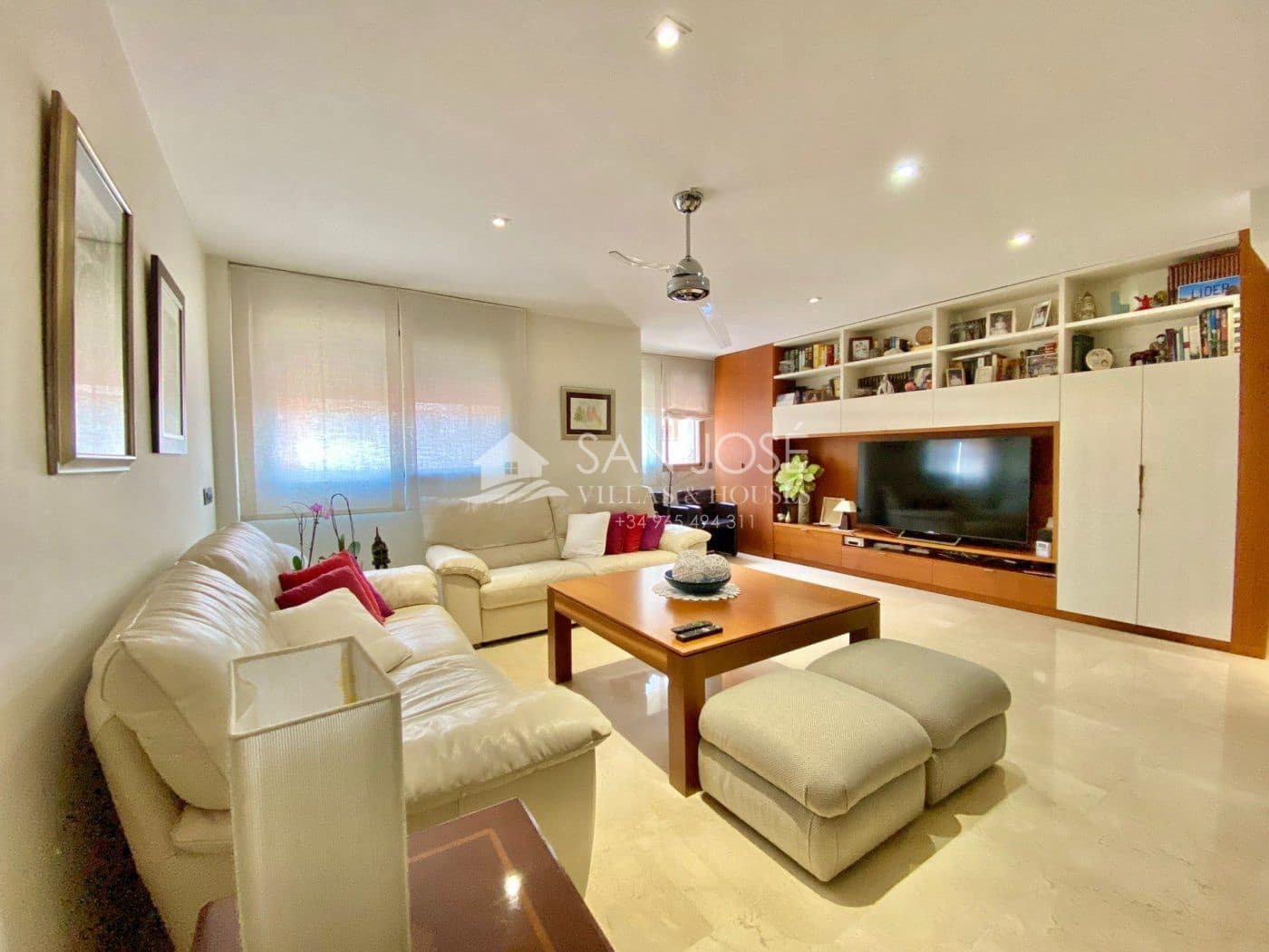 4 bedroom Flat for sale in Murcia city with garage - € 922,500 (Ref: 6196693)