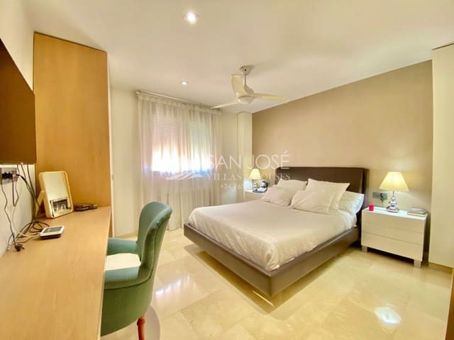 4 quarto Apartamento para venda em Múrcia cidade com garagem - 922 500 € (Ref: 6196693)