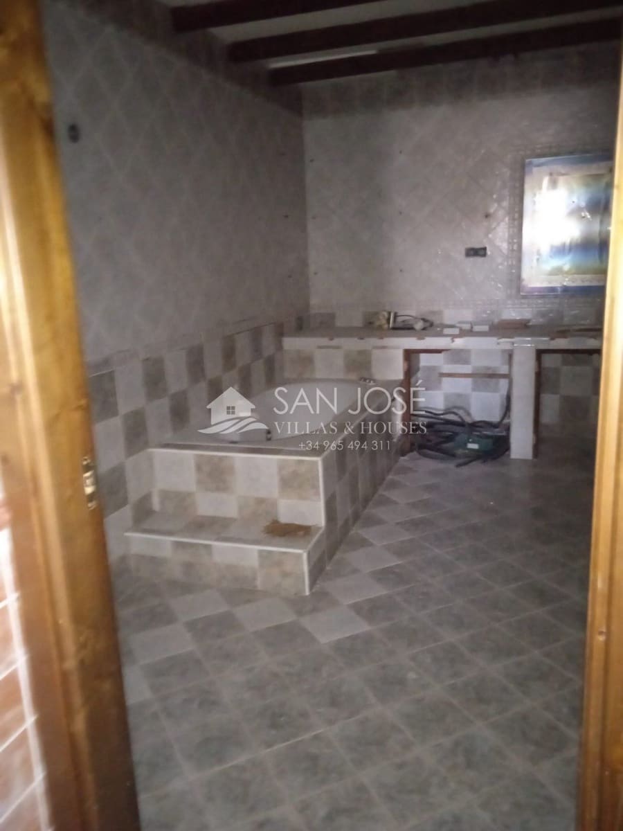 4 soveværelse Villa til salg i Crevillente / Crevillent med swimmingpool - € 180.000 (Ref: 6196929)