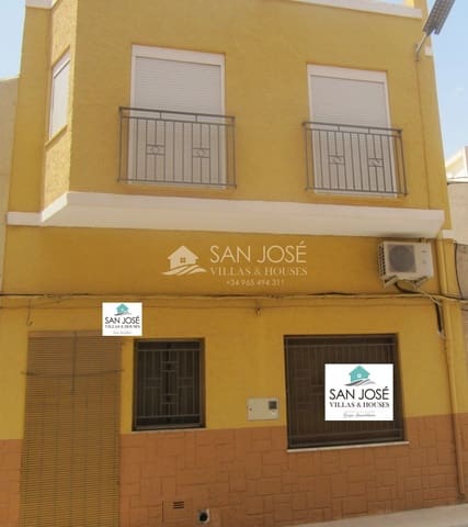 Casa de 7 habitaciones en Pinoso en venta - 126.000 € (Ref: 6196976)