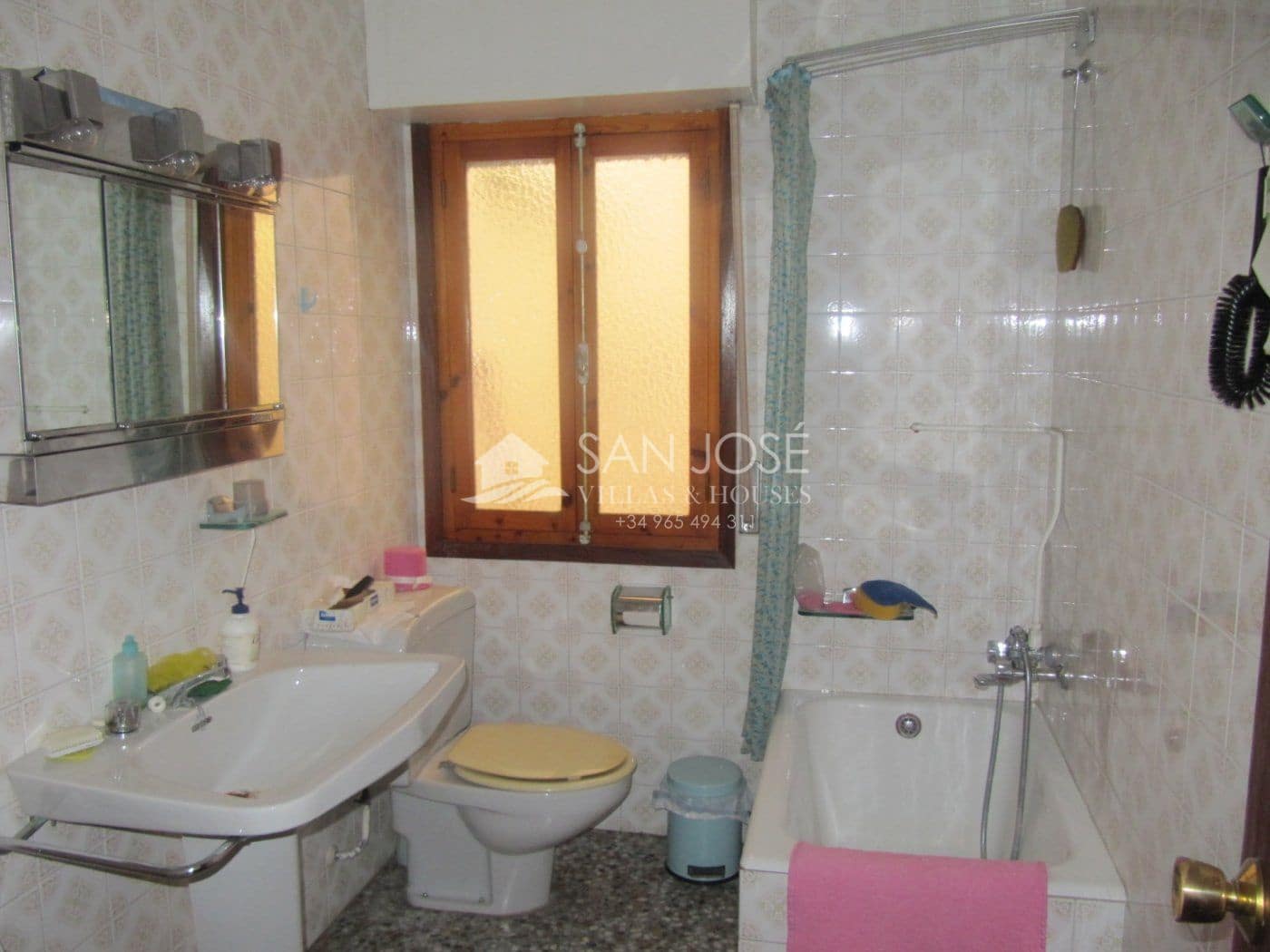 7 bedroom Townhouse for sale in Pinoso - € 126,000 (Ref: 6196976)