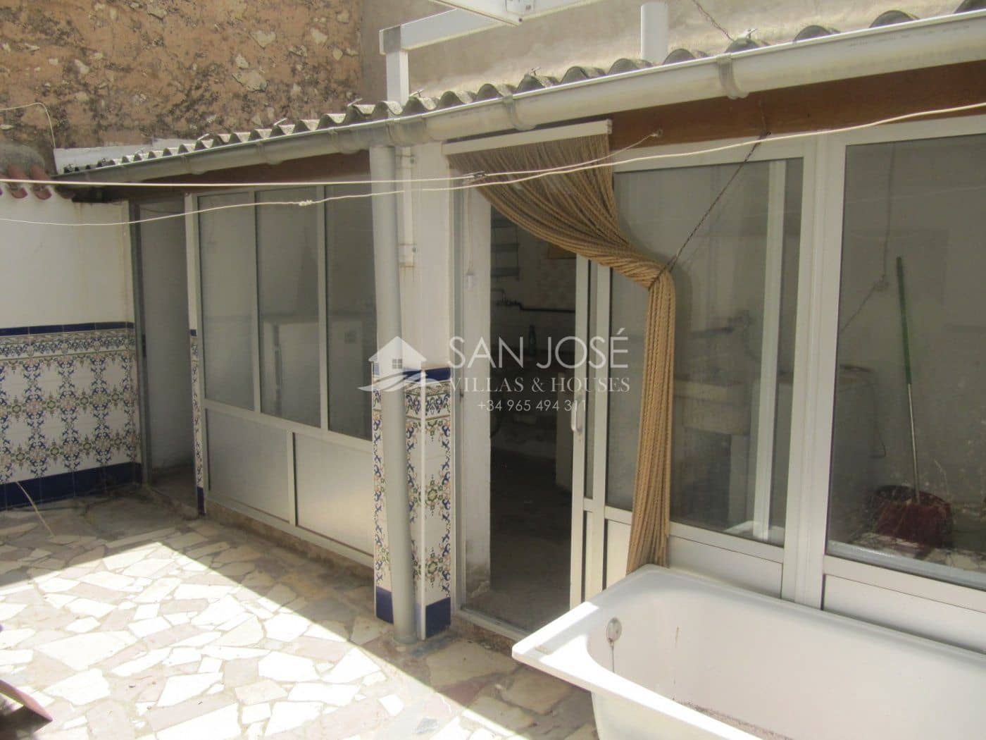 7 bedroom Townhouse for sale in Pinoso - € 126,000 (Ref: 6196976)